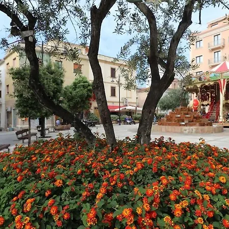 Hidden Gem- Studio Garibaldi-perfect For Couples