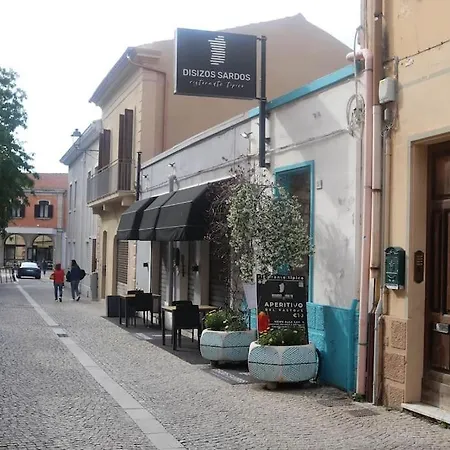 Hidden Gem- Studio Garibaldi-perfect For Couples *